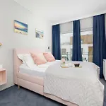 Let's Sea 55 With Sea View, Sauna & Pool And Parking By Renters *