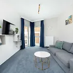 Let's Sea 55 With Sea View, Sauna & Pool And Parking By Renters