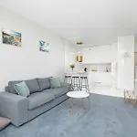 Let's Sea 55 With Sea View, Sauna & Pool And Parking By Renters * Gąski