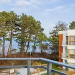 Let's Sea 55 With Sea View, Sauna & Pool And Parking By Renters Gąski