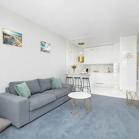 Let's Sea 55 With Sea View, Sauna & Pool And Parking By Renters * Gąski