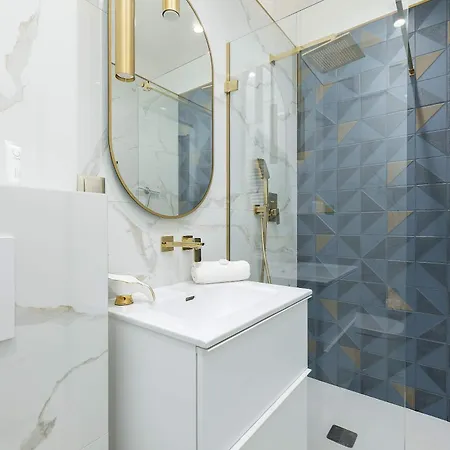 Let's Sea 55 With Sea View, Sauna & Pool And Parking By Renters