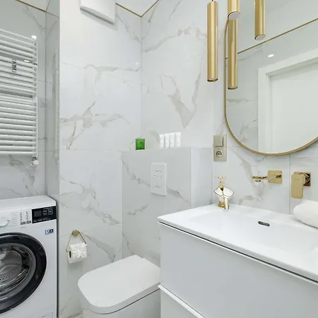 Let's Sea 55 With Sea View, Sauna & Pool And Parking By Renters 公寓