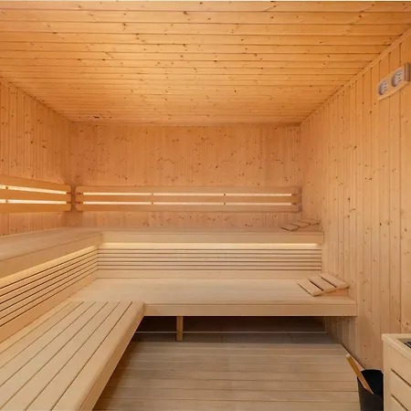 Let's Sea 55 With Sea View, Sauna & Pool And Parking By Renters *